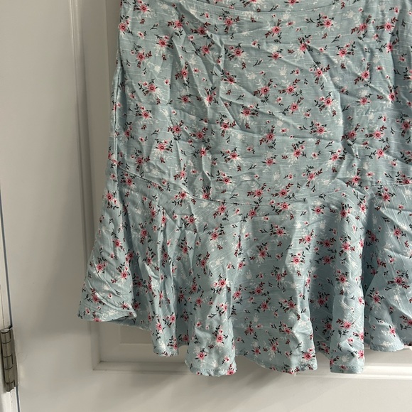 NWT-In Girl 2-Piece Skirt Set - Picture 8 of 12